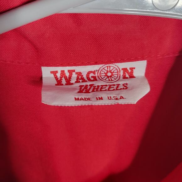 Vintage Wagon Wheels Western Red Button up - Picture 6 of 6